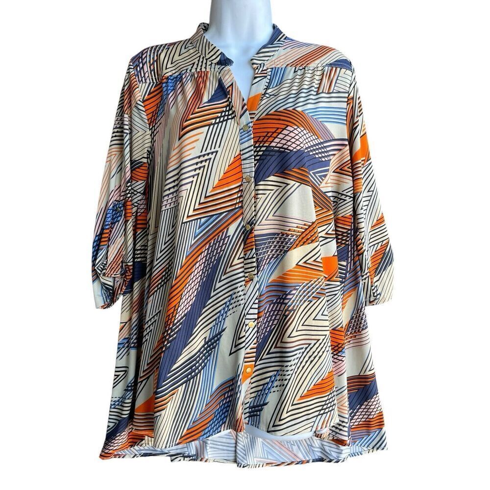 BCBG MAXAZRIA Abstract Tunic Top Size S Knit 3/4 Sleeves V-neck Blouse